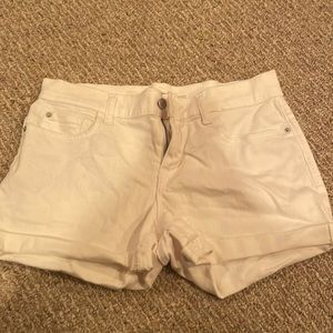 OLD NAVY WHITE JEAN SHORTS